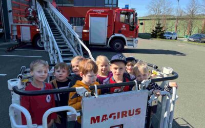 Besuch der Feuerwache in Oberwiehl